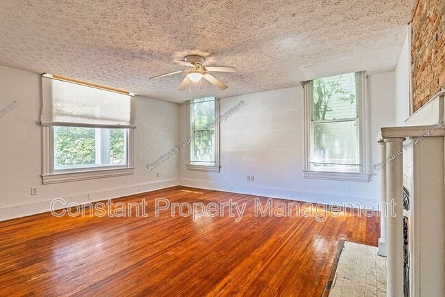 Building Photo - 1166 Bond St
