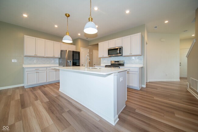 Building Photo - 14158 Bay Willow Dr