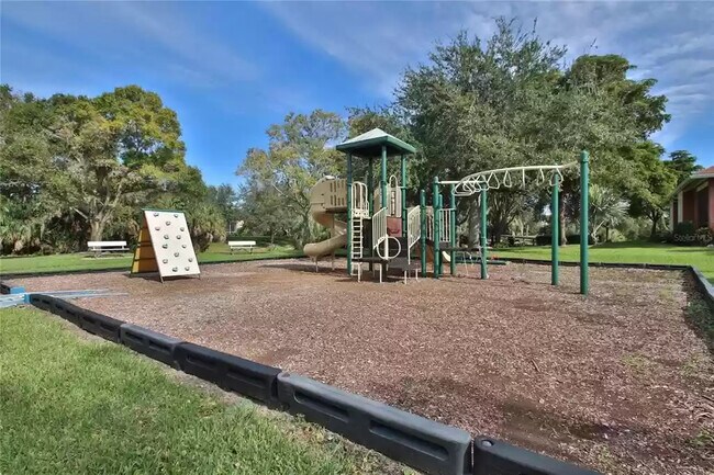 Building Photo - 7230 Hamilton Rd