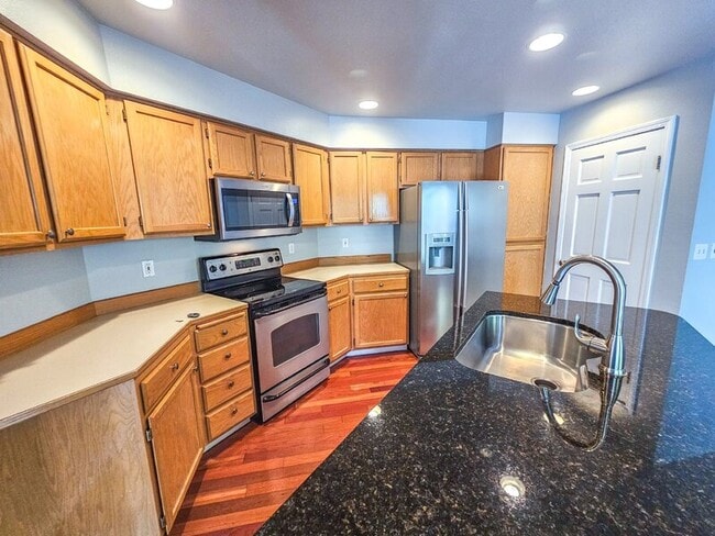 Building Photo - 25715 SE 36th Pl