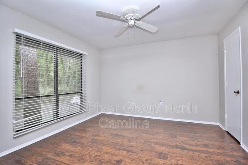 Building Photo - 4948 Sardis Rd