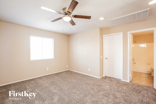 Building Photo - 7845 Seychelles Ct