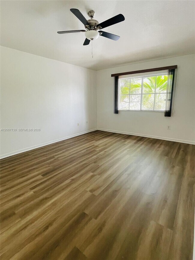 Building Photo - 8344 SW 27th St