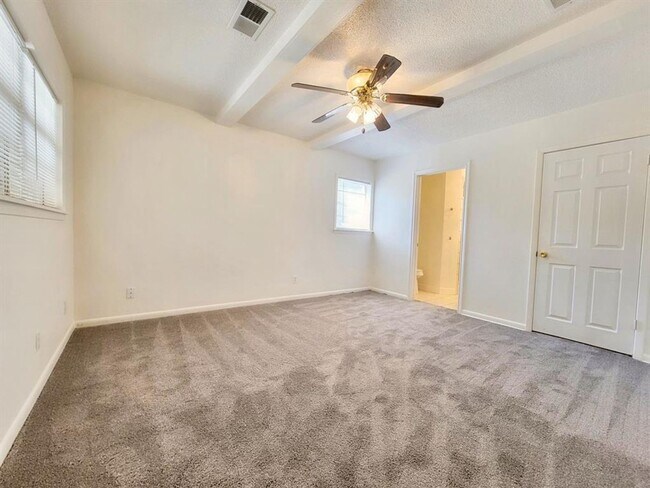 Building Photo - Beautiful 3 BR / 2 BA Home in Round Rock!