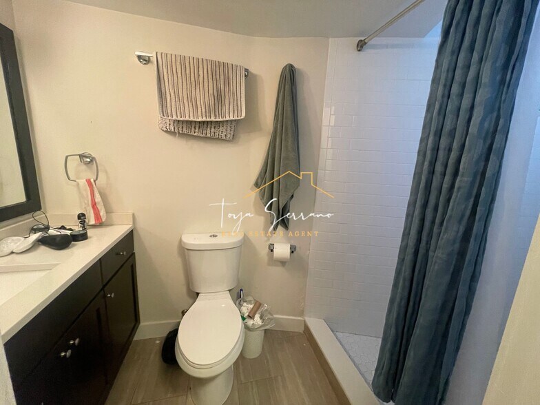 Building Photo - 20 Sussex St