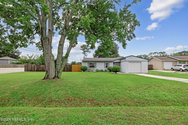Building Photo - 7600 Pheasant Run Dr