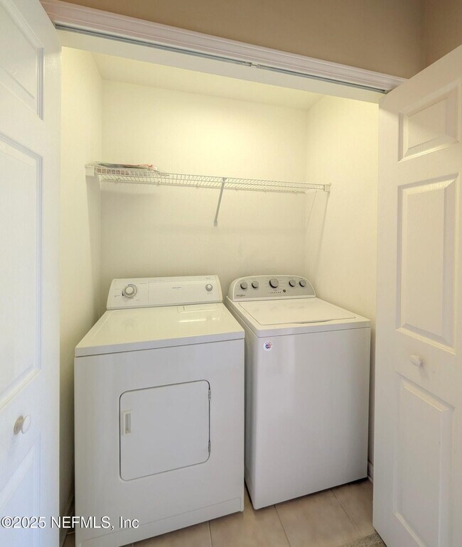 Building Photo - 7511 Scarlet Ibis Ln