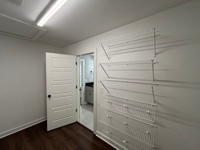 Building Photo - 510 Marlboro Ave