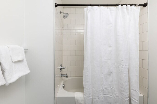 Building Photo - 5604 New York Ave