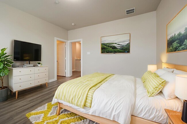 Building Photo - 18435 Idyllic Aly