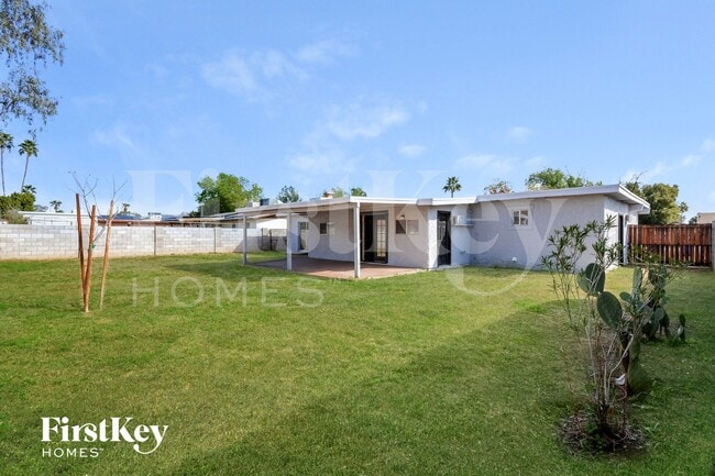 Building Photo - 18216 N 24th Dr
