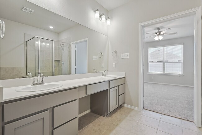 Building Photo - 5941 Revere Dr