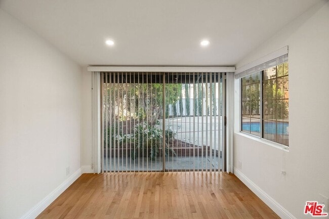 Building Photo - 15005 Killion St