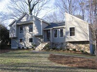 Building Photo - 516 Faith St