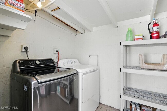 Building Photo - 3489 Quails Walk