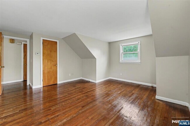 Building Photo - 203 Brinkerhoff St