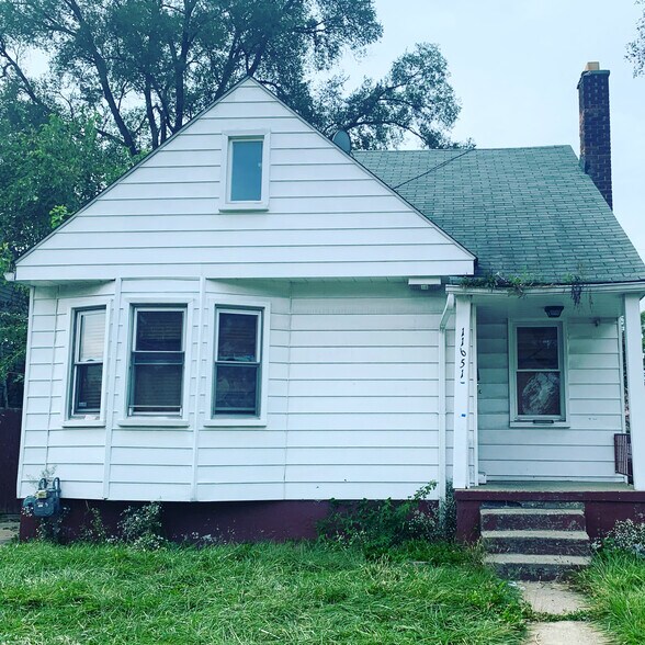 Building Photo - 11651 Hubbell St