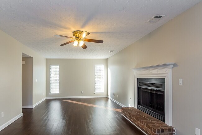 Building Photo - 1089 Oak Moss Dr