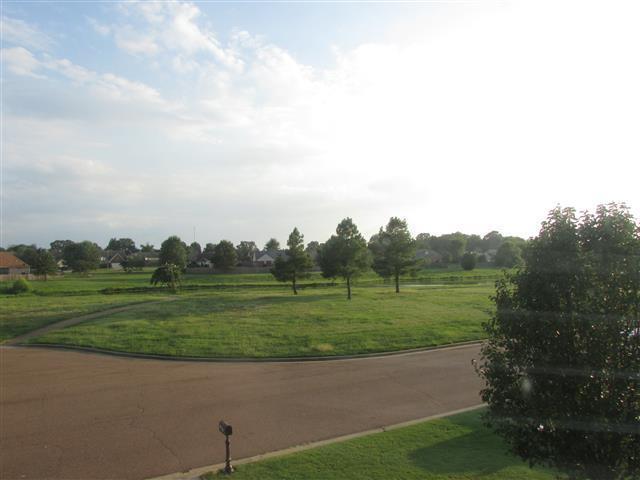 Building Photo - 4 BR Desoto Central School District Neighb...