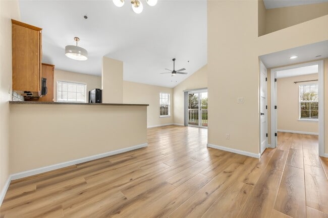 Building Photo - 6303 Spring River Dr