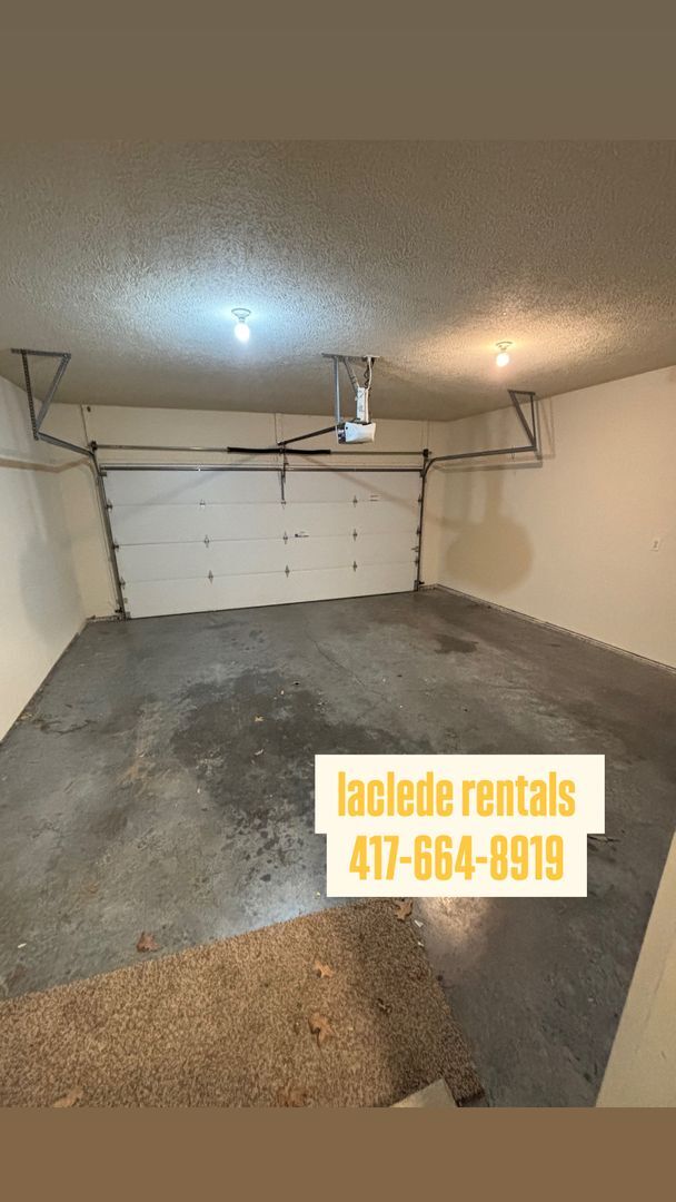 Building Photo - 2 BEDROOM 2 BATHROOM DUPLEX FOR RENT