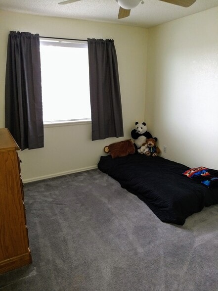 Bedroom 2 - 5016 Prairie Grass Ln