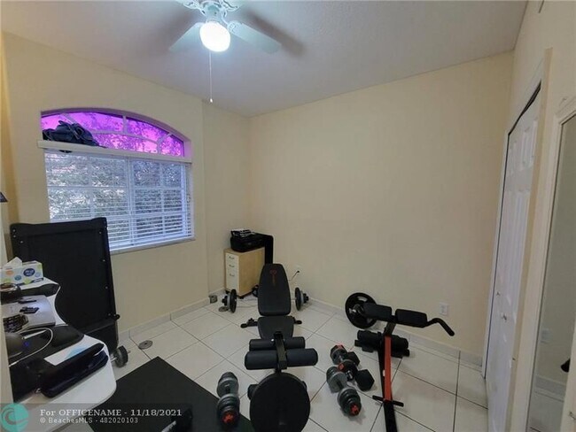 Building Photo - 7260 NW 174th Terrace