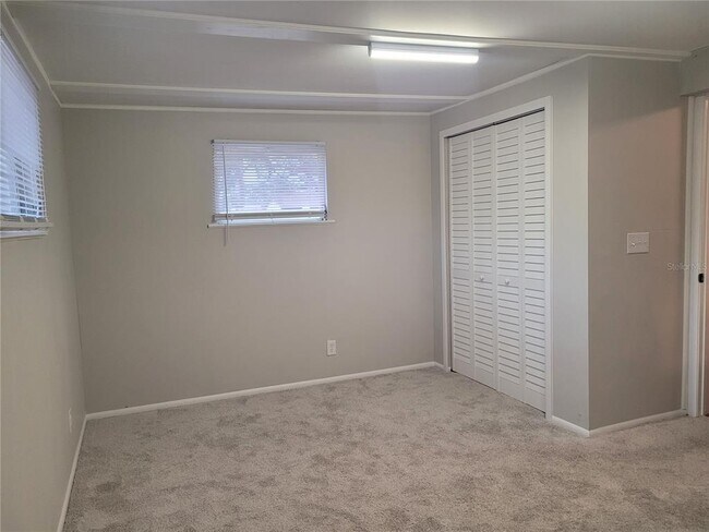 Building Photo - 13705 Jamaica Dr