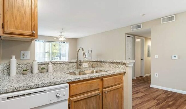 Building Photo - 1 bedroom in Humble TX 77396