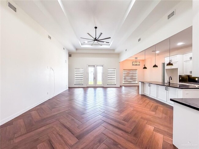 Building Photo - 17 N 9th St