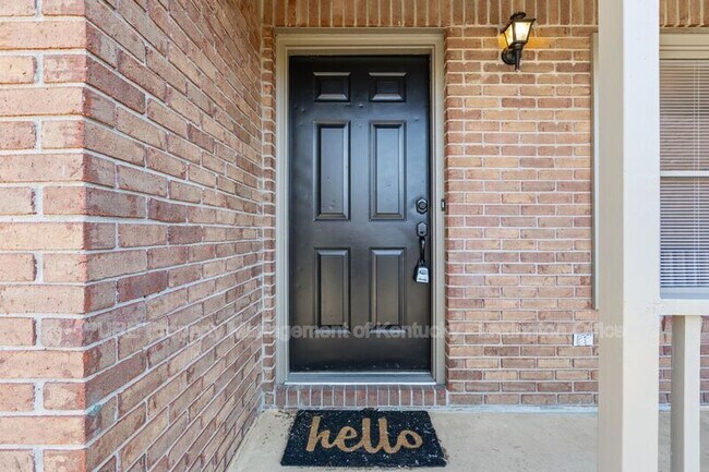 Building Photo - 833 Palomino Ln