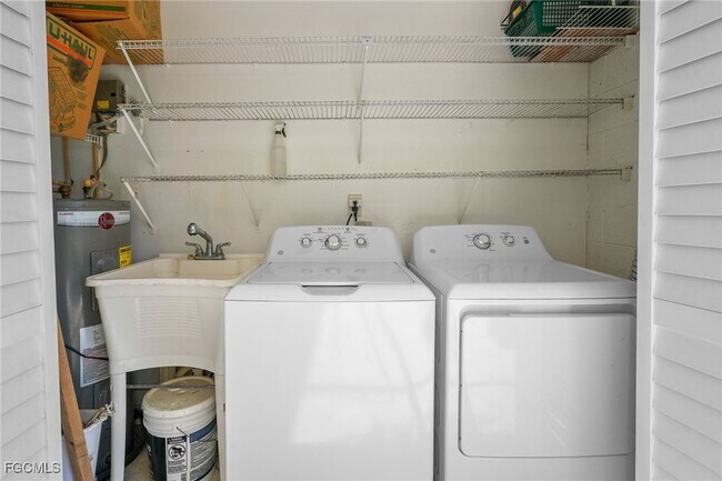 Building Photo - 517 SE 43rd St