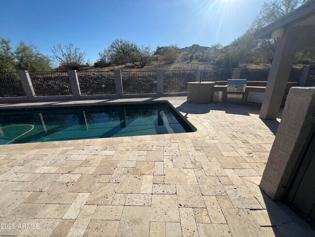 Building Photo - 15230 N Blackbird Dr
