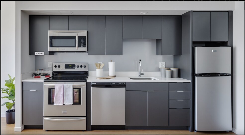 Building Photo - 75 Brainerd Rd