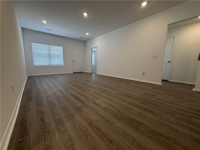 Building Photo - 3705 N Carmine Dr