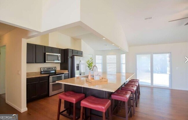 Building Photo - 105 Juliana Pl