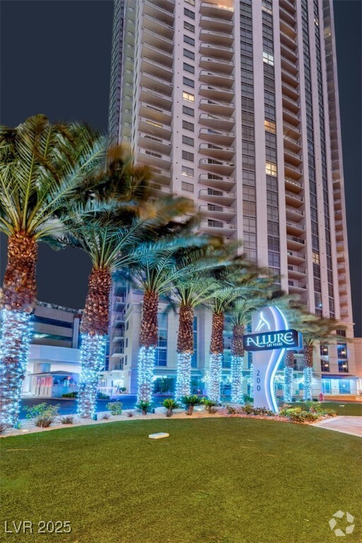 Building Photo - 200 W Sahara Ave