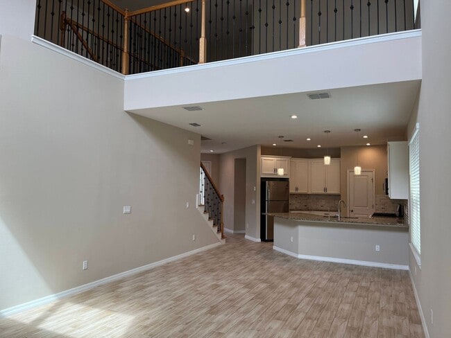 Building Photo - 2601 Pinnacle Ln