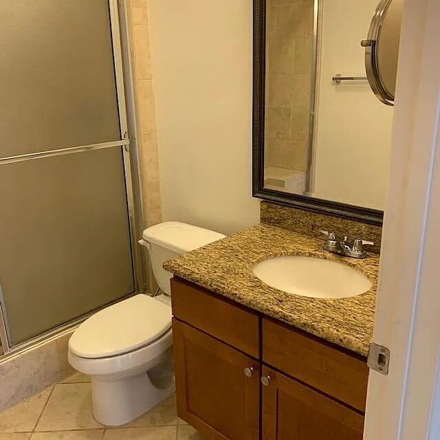 Building Photo - "Charming 2-Bed, 2-Bath Condo Retreat in San Marcos Oasis!"