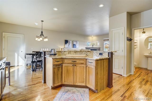 Building Photo - 1275 Chelsea Village Heights