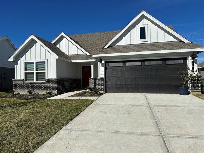 Primary Photo - 13919 Red River Dr