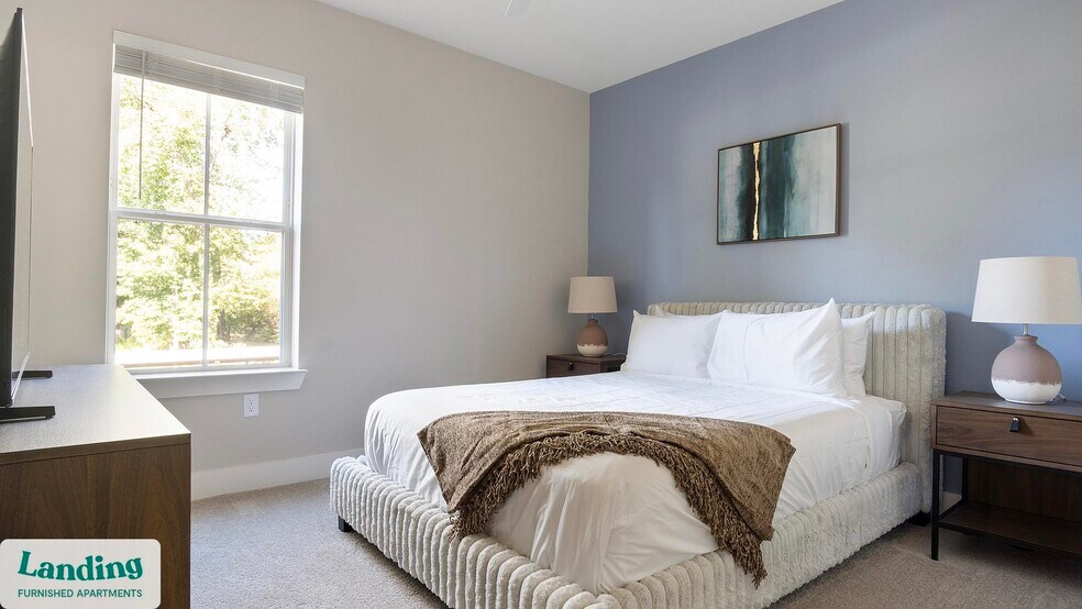 Building Photo - 1000 Forestview Dr