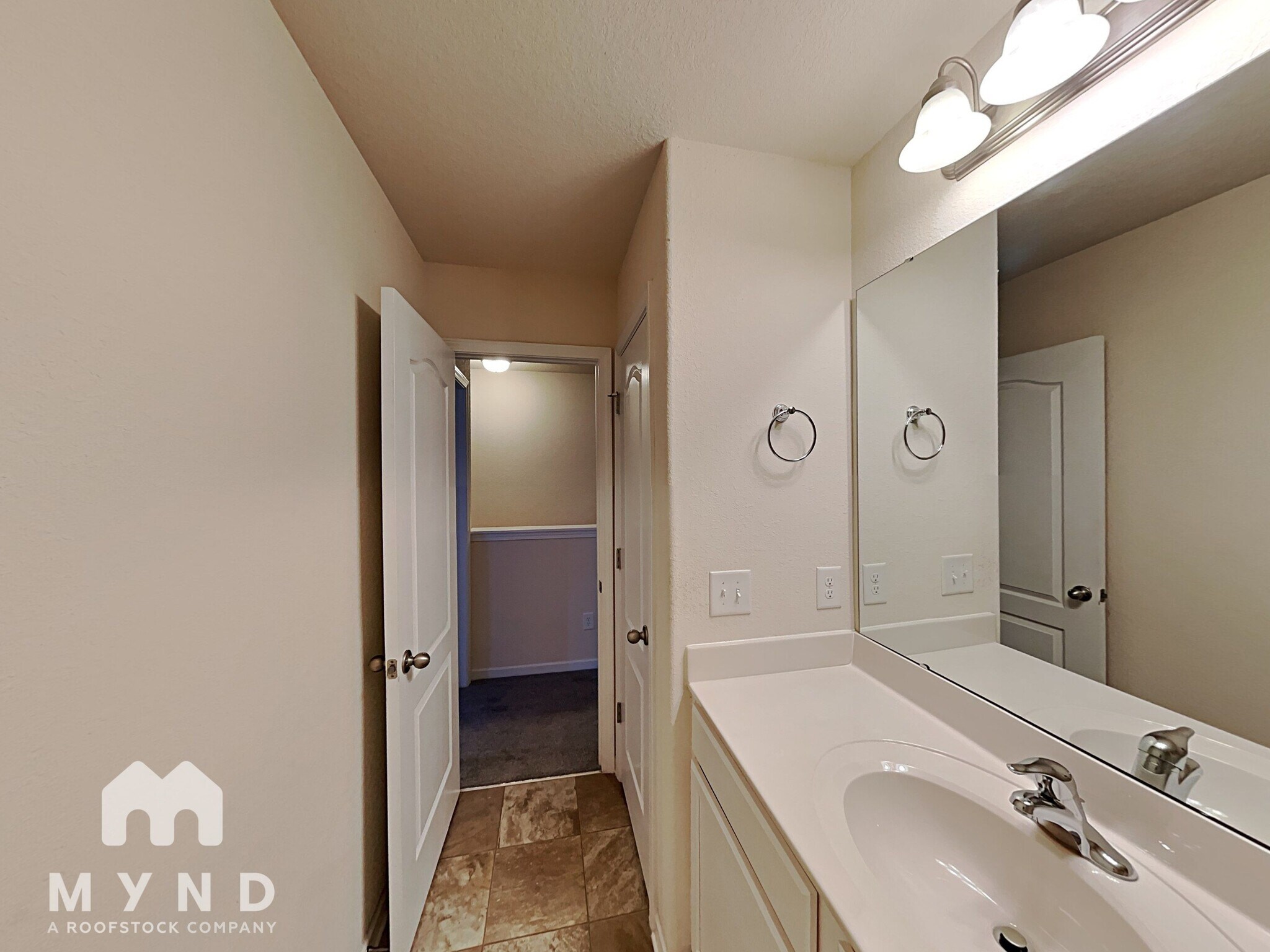 Building Photo - 8504 Paw Valley Ln