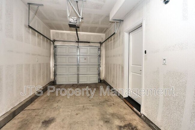 Building Photo - 2488 Ben Ali Wy