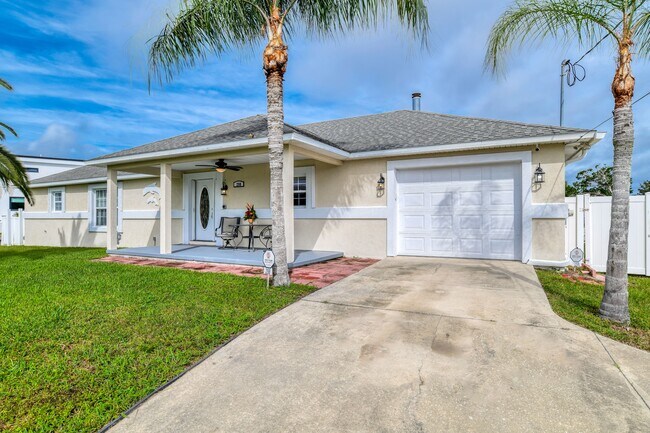 Building Photo - 298 Ventura Rd