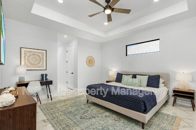 Building Photo - 1925 SW 3rd Terrace