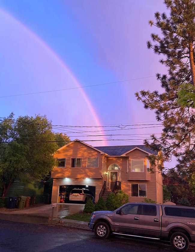 Building Photo - Lowther Single Family