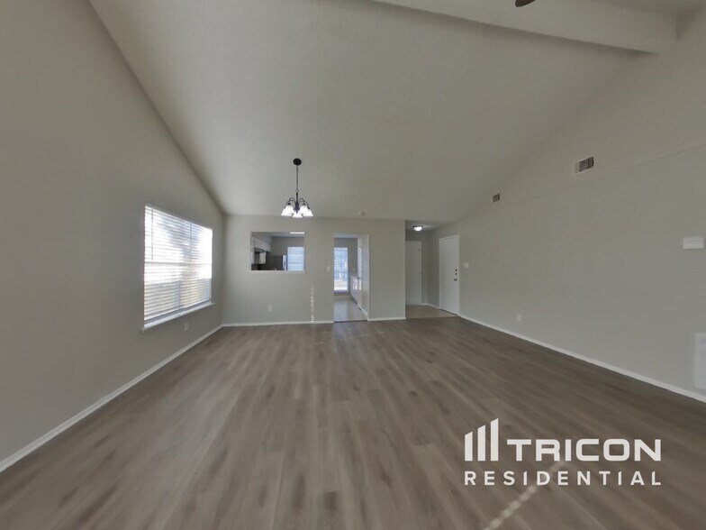 Building Photo - 11318 Bayou Pl Ln