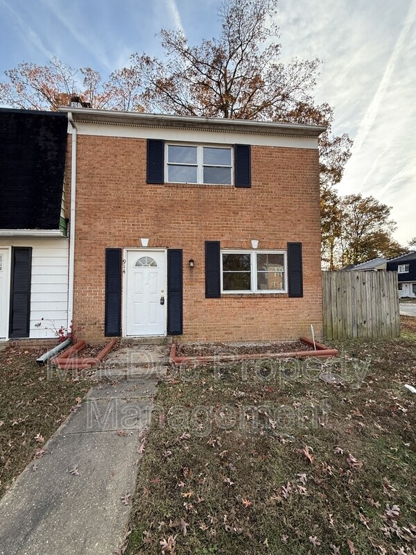 Building Photo - 914 Anvil Rd