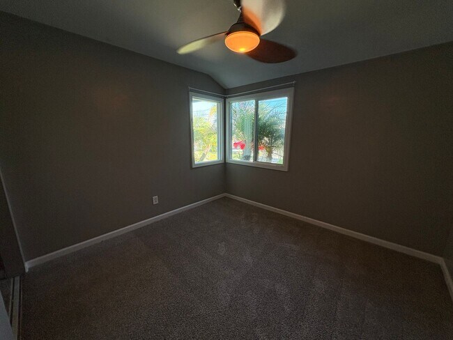 Building Photo - 4945 Mt Alifan Dr